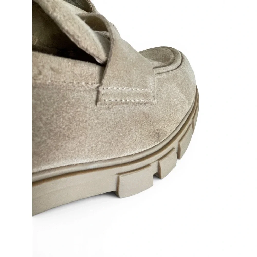 Steve Madden Hailee Women's 8 Sand Suede Lug‎ Sole Chunky Heel Loafer